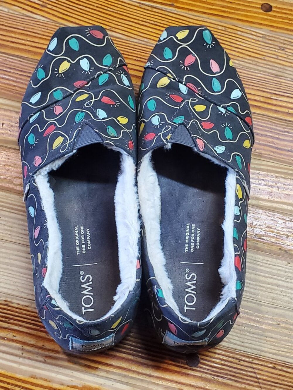 Toms Christmas lights shoes